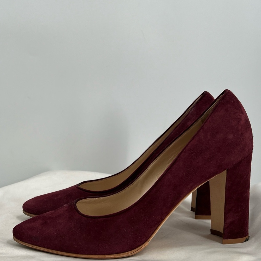 Manolo Blahnik Women's Tucciototo Block-Heel Suede Pumps Size 40 EU 10 US 90mm